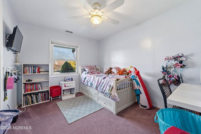 6 Hunterdon Avenue, Monroe, NJ 08831