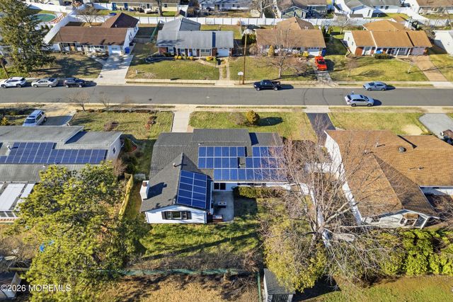 6 Hunterdon Avenue, Monroe, NJ 08831