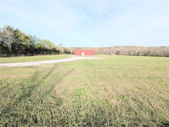 7304 E Old Ritchie Road, Lead Hill, AR 72644