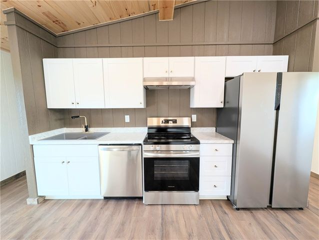 7304 E Old Ritchie Road, Lead Hill, AR 72644