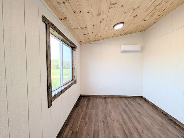 7304 E Old Ritchie Road, Lead Hill, AR 72644
