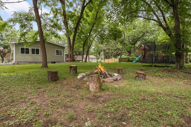 16570 22nd Street S, Saint Mary's Point, MN 55043
