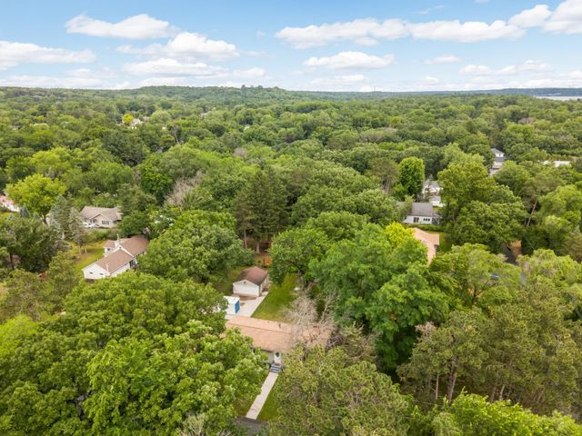 16570 22nd Street S, Saint Mary's Point, MN 55043