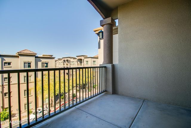 5450 E Deer Valley Drive Unit 4004, Phoenix, AZ 85054