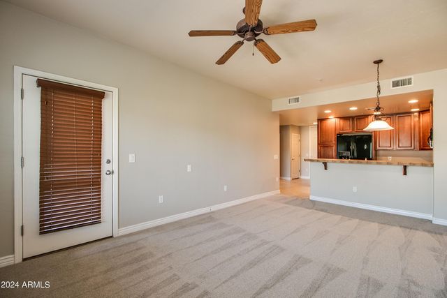 5450 E Deer Valley Drive Unit 4004, Phoenix, AZ 85054