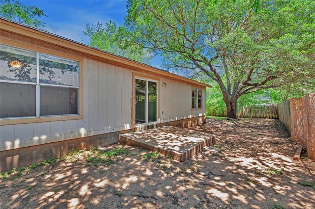 9613 Curlew DR, Austin, TX 78748