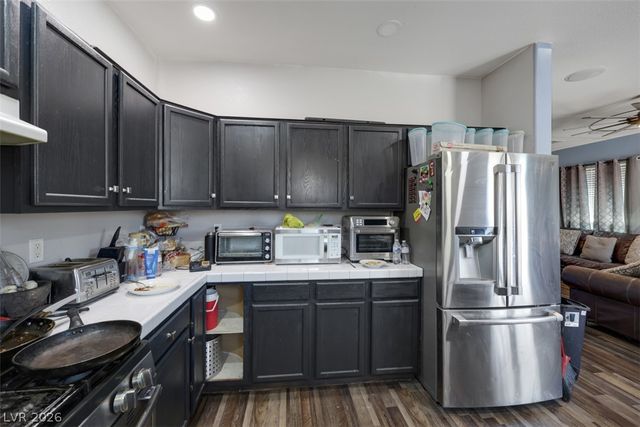 3715 Kit Fox Street, Las Vegas, NV 89122