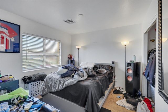 3715 Kit Fox Street, Las Vegas, NV 89122