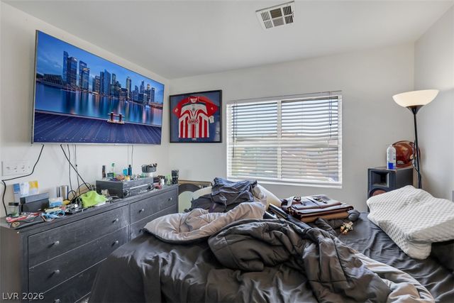 3715 Kit Fox Street, Las Vegas, NV 89122