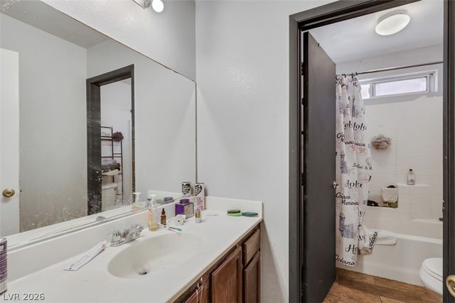 3715 Kit Fox Street, Las Vegas, NV 89122