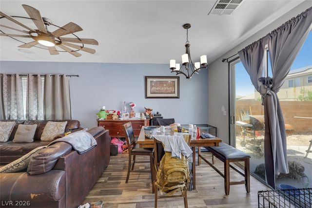 3715 Kit Fox Street, Las Vegas, NV 89122