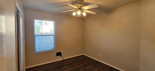 919 Yorkshire Hollow, Fresno, TX 77545