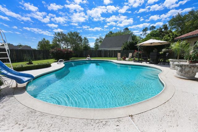 221 Rienzi Drive, Thibodaux, LA 70301