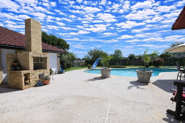 221 Rienzi Drive, Thibodaux, LA 70301