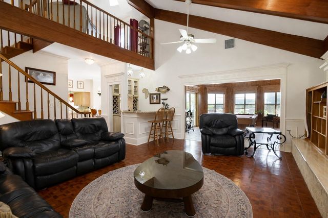 221 Rienzi Drive, Thibodaux, LA 70301