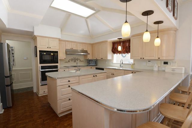 221 Rienzi Drive, Thibodaux, LA 70301