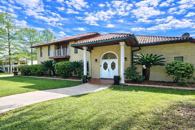 221 Rienzi Drive, Thibodaux, LA 70301