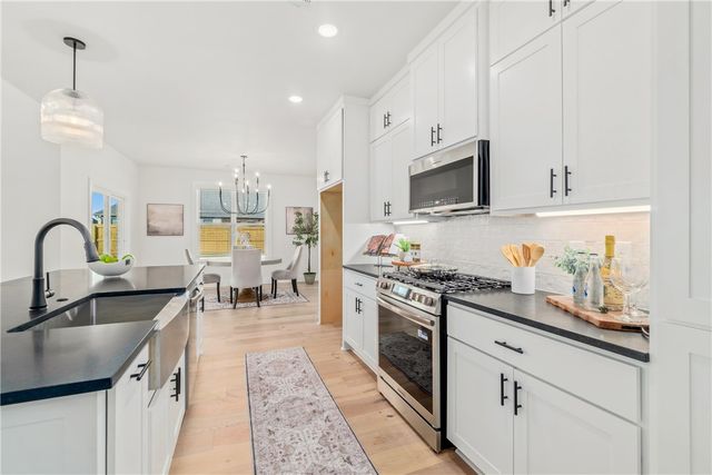 2405 Bergman Road, Pea Ridge, AR 72751