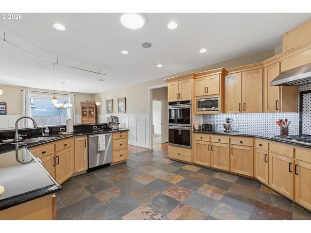 12413 Nw 48TH Ct, Vancouver, WA 98685