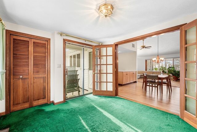 90 Sunnyside Ave, Reading, MA 01867