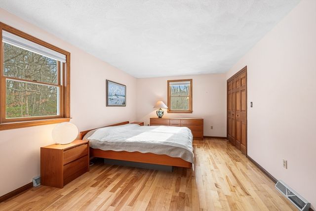 90 Sunnyside Ave, Reading, MA 01867