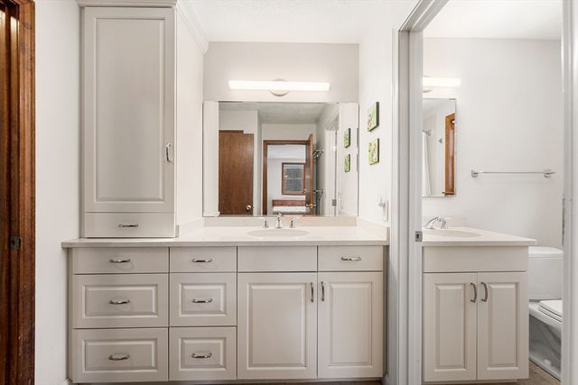 90 Sunnyside Ave, Reading, MA 01867