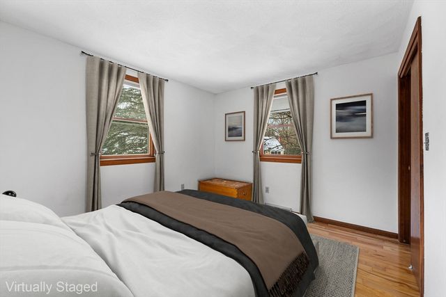 90 Sunnyside Ave, Reading, MA 01867