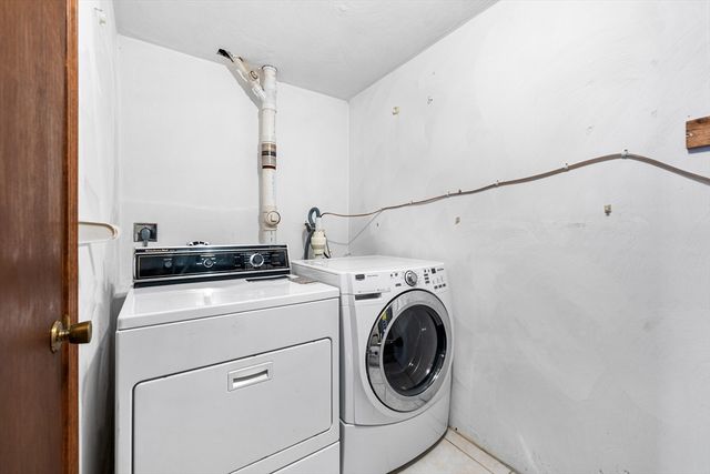 90 Sunnyside Ave, Reading, MA 01867