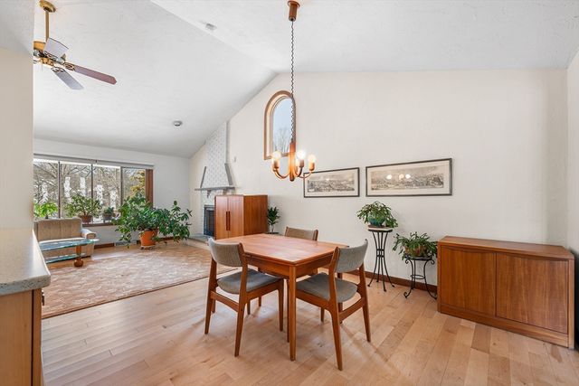 90 Sunnyside Ave, Reading, MA 01867