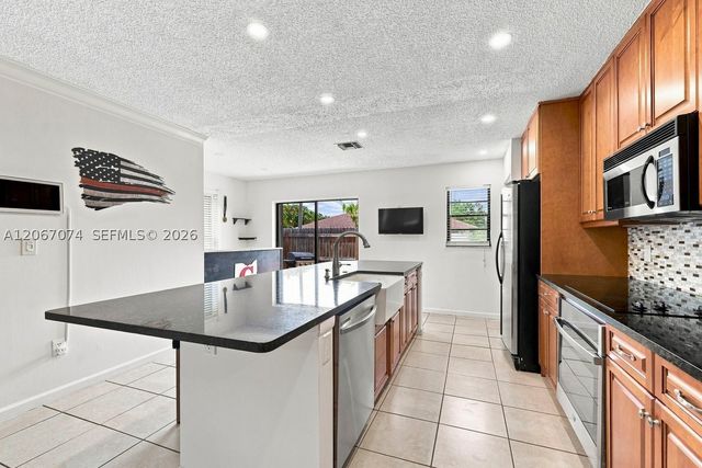 206 SE 1st Cir 13-B, Boynton Beach, FL 33435