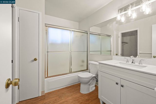 73 Brookwood Rd 48, Orinda, CA 94563