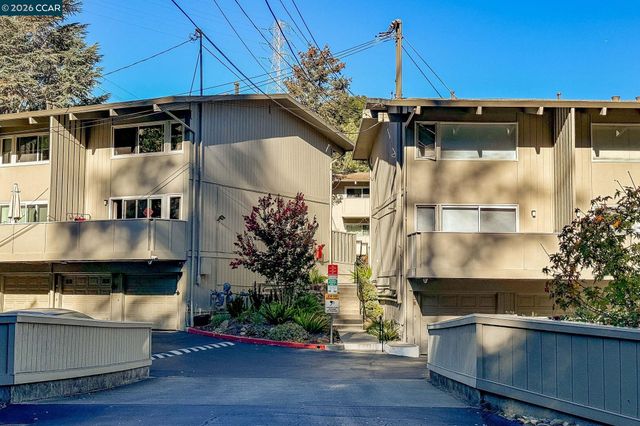 73 Brookwood Rd 48, Orinda, CA 94563