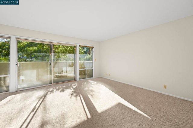 73 Brookwood Rd 48, Orinda, CA 94563