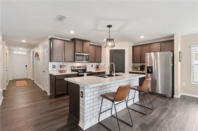 134 Holston Circle, Kingsland, GA 31548