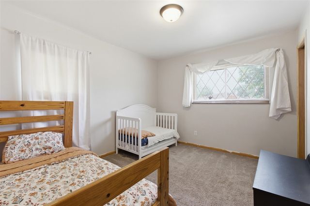21630 Westhampton Street, Oak Park, MI 48237