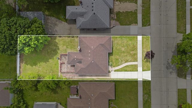 21630 Westhampton Street, Oak Park, MI 48237