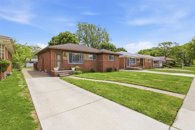 21630 Westhampton Street, Oak Park, MI 48237