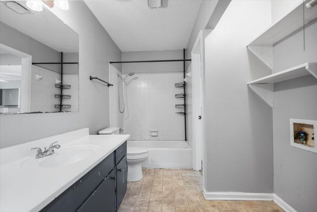 407 York Street, Lindale, TX 75771