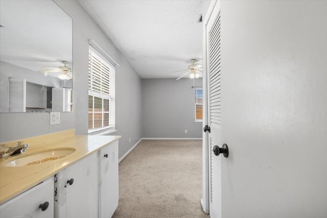 407 York Street, Lindale, TX 75771