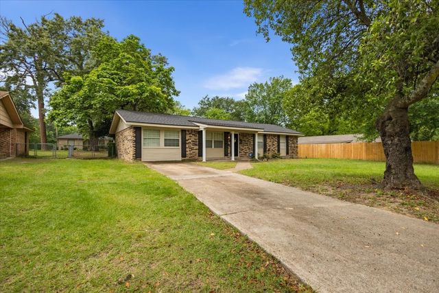 407 York Street, Lindale, TX 75771