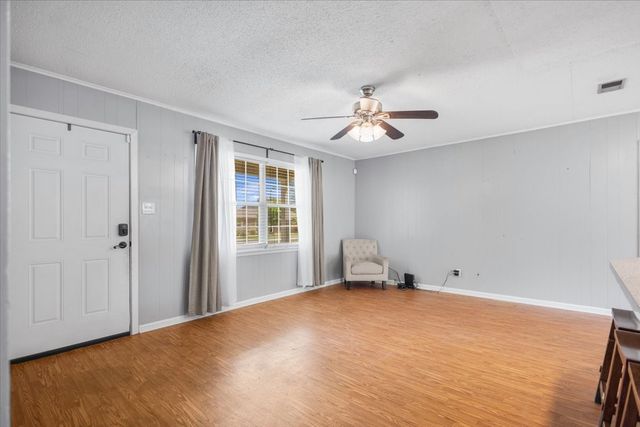 407 York Street, Lindale, TX 75771