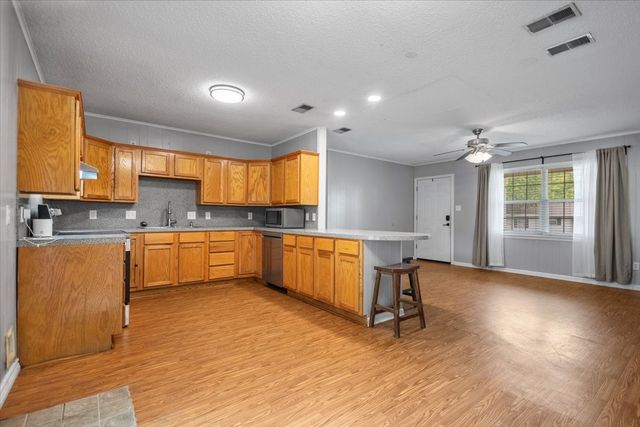 407 York Street, Lindale, TX 75771