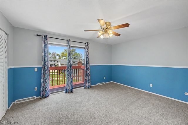 5556 Hilltop Oval, Parma, OH 44134