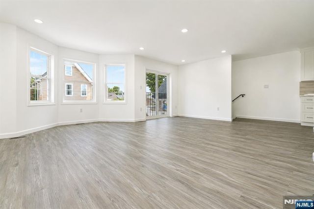131 Lindsley Place, East Orange, NJ 07017