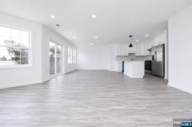131 Lindsley Place, East Orange, NJ 07017