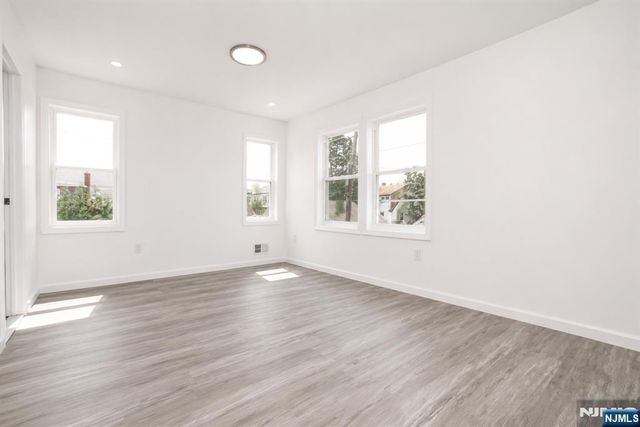 131 Lindsley Place, East Orange, NJ 07017