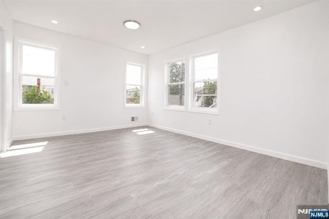 131 Lindsley Place, East Orange, NJ 07017