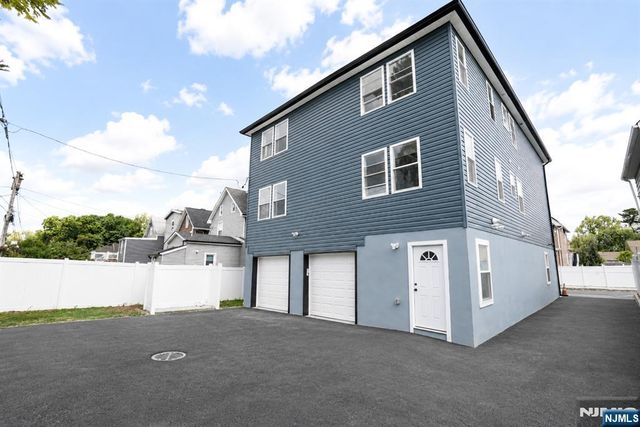 131 Lindsley Place, East Orange, NJ 07017