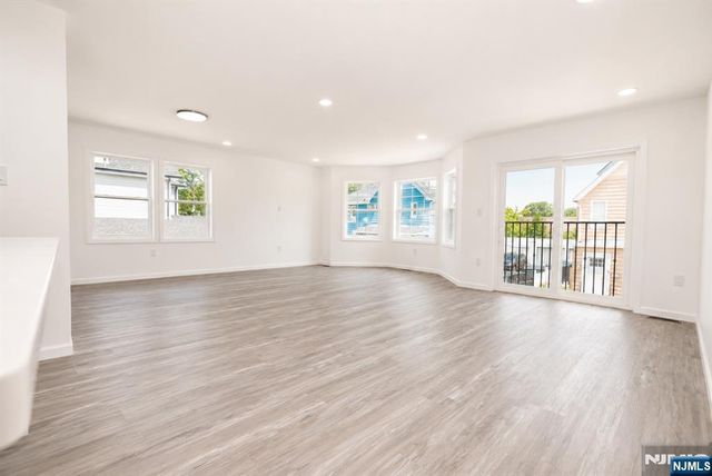 131 Lindsley Place, East Orange, NJ 07017
