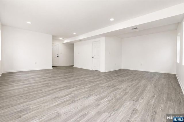 131 Lindsley Place, East Orange, NJ 07017
